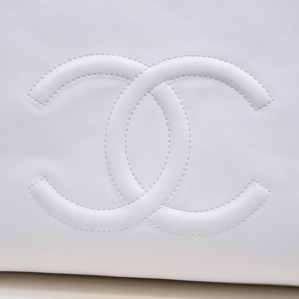 シャネルバッグ素材ディテール